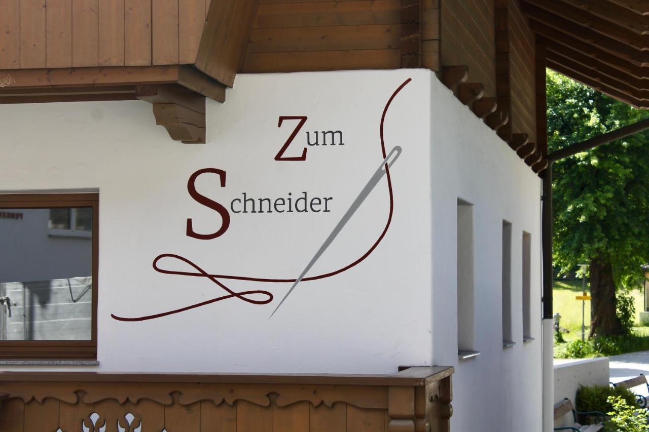 Zum Schneider Bed & Breakfast Finkenberg Eksteriør bilde