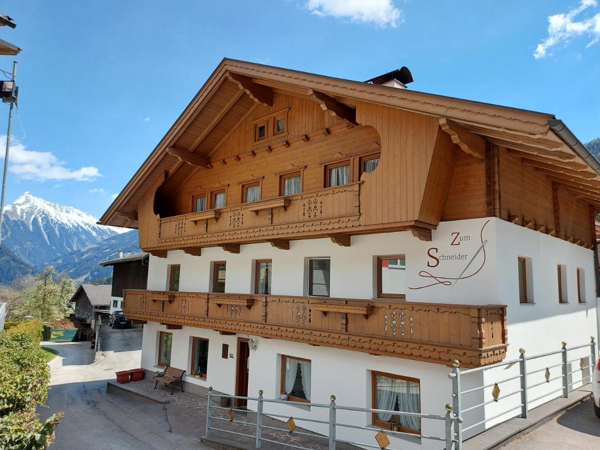 Zum Schneider Bed & Breakfast Finkenberg Eksteriør bilde