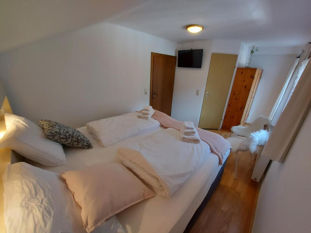 Zum Schneider Bed & Breakfast Finkenberg Eksteriør bilde