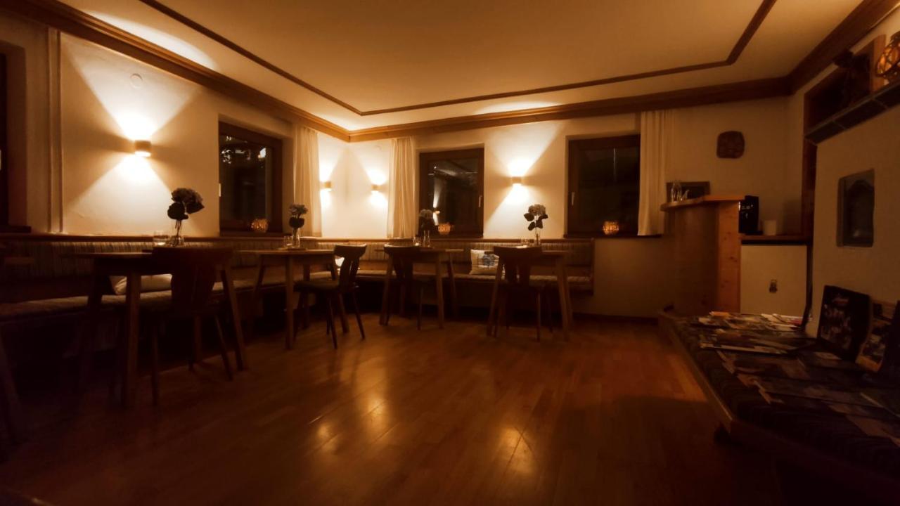 Zum Schneider Bed & Breakfast Finkenberg Eksteriør bilde