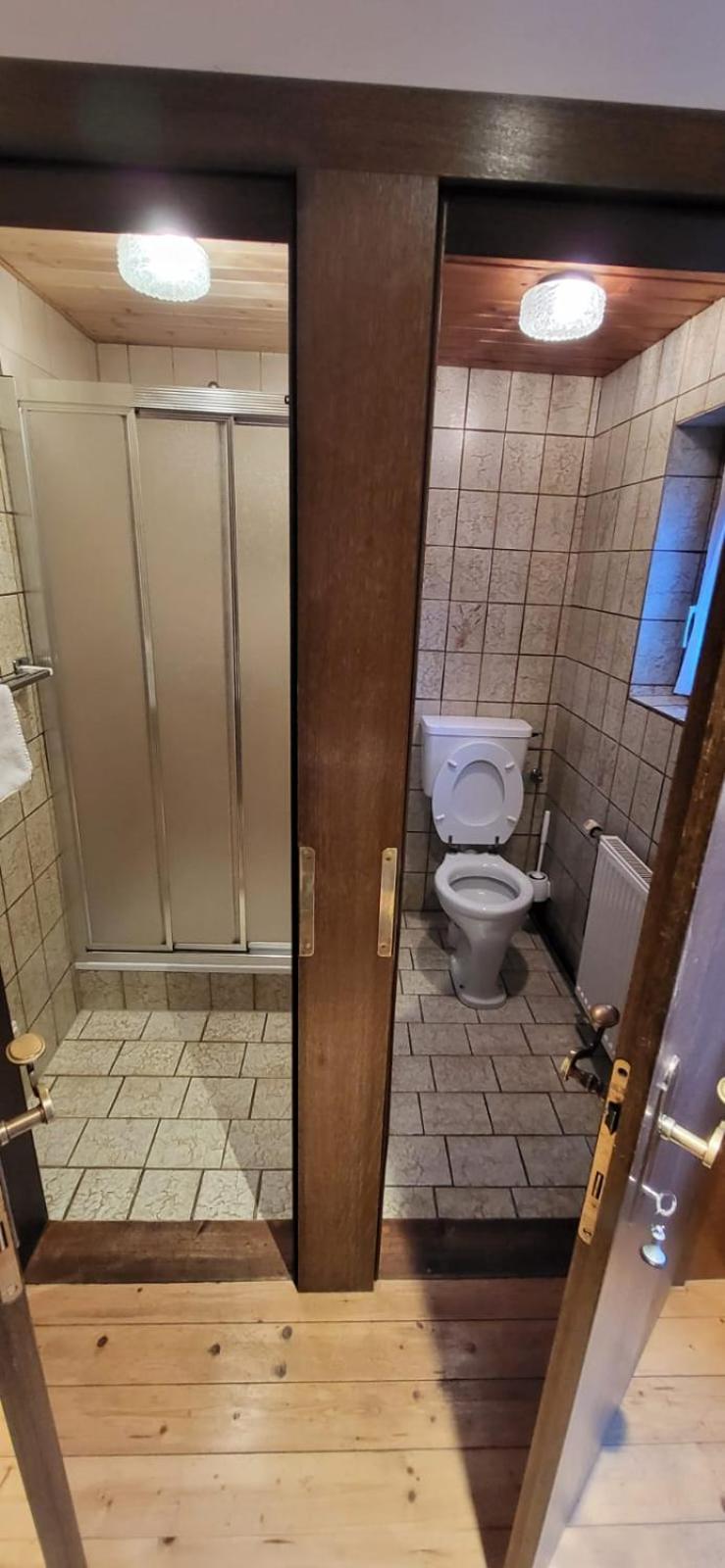 Zum Schneider Bed & Breakfast Finkenberg Eksteriør bilde